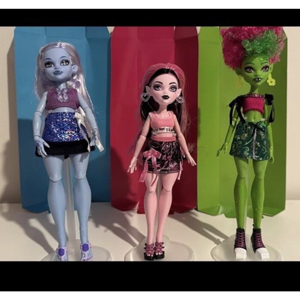 3-Monster High Self-Scare Secrets 2026 Frankie Abbey Bominable & Venus McFlytra